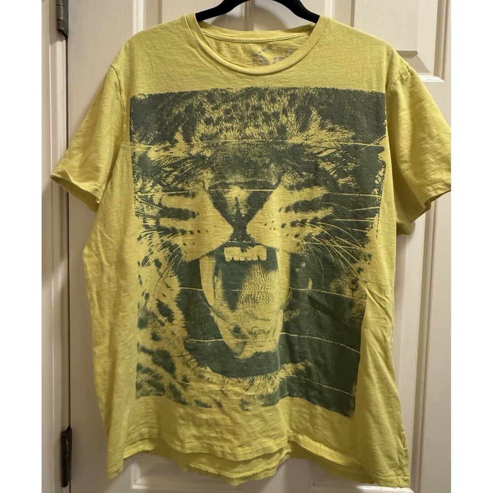 American Eagle Tiger Tshirt Summer 2011,‎ Yellow